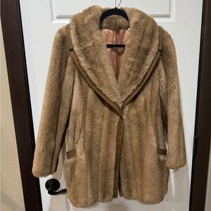 Luxurious Tan Gaux Fur Coat by Grandella| Vintage| Sportowne|